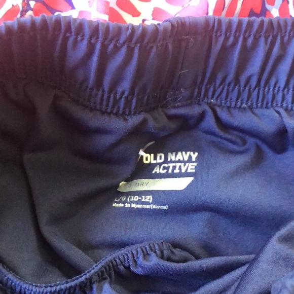 Bundle of 6 Old Navy Active shorts - Picture 7 of 11